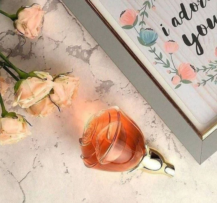 عطر زنانه ولار کد 42514